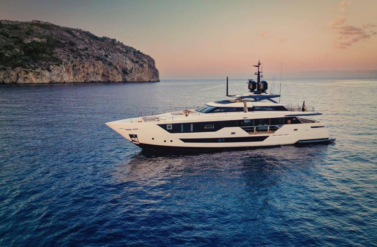 Rent Ferretti 106 Alvium in Ibiza, Mallorca & Menorca